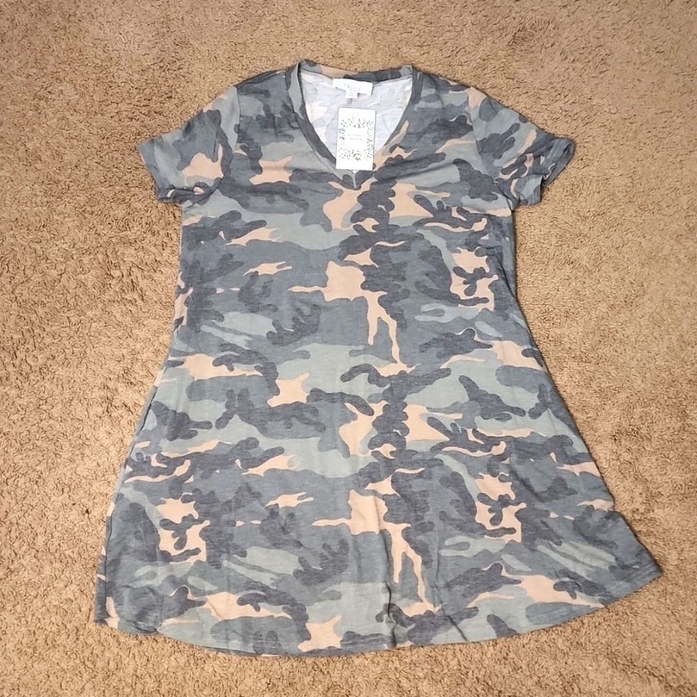 Camo dress with pockets size medium